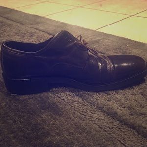Men’s size 13 authentic Gucci dress shoes